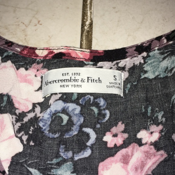 🥳5 for $25🥳 Abercrombie & Fitch floral dress - Picture 3 of 3